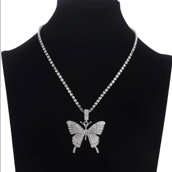 Silver butterfly rhinestone necklace chain - Picture 3 of 3